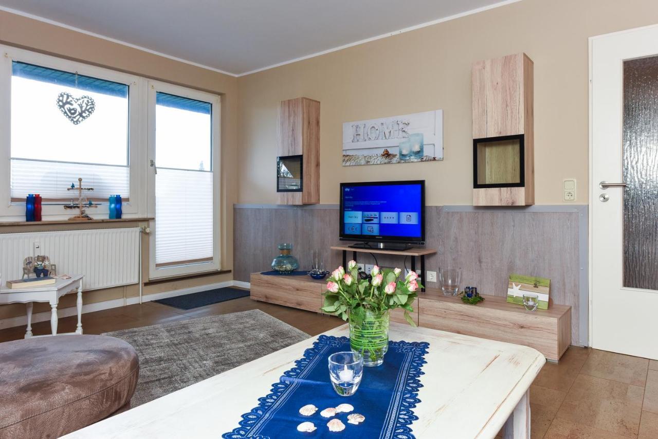 Ferienwohnung Haus Heimathafen 埃森斯 外观 照片