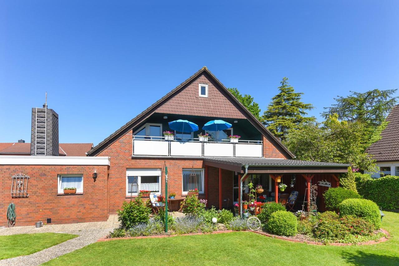 Ferienwohnung Haus Heimathafen 埃森斯 外观 照片